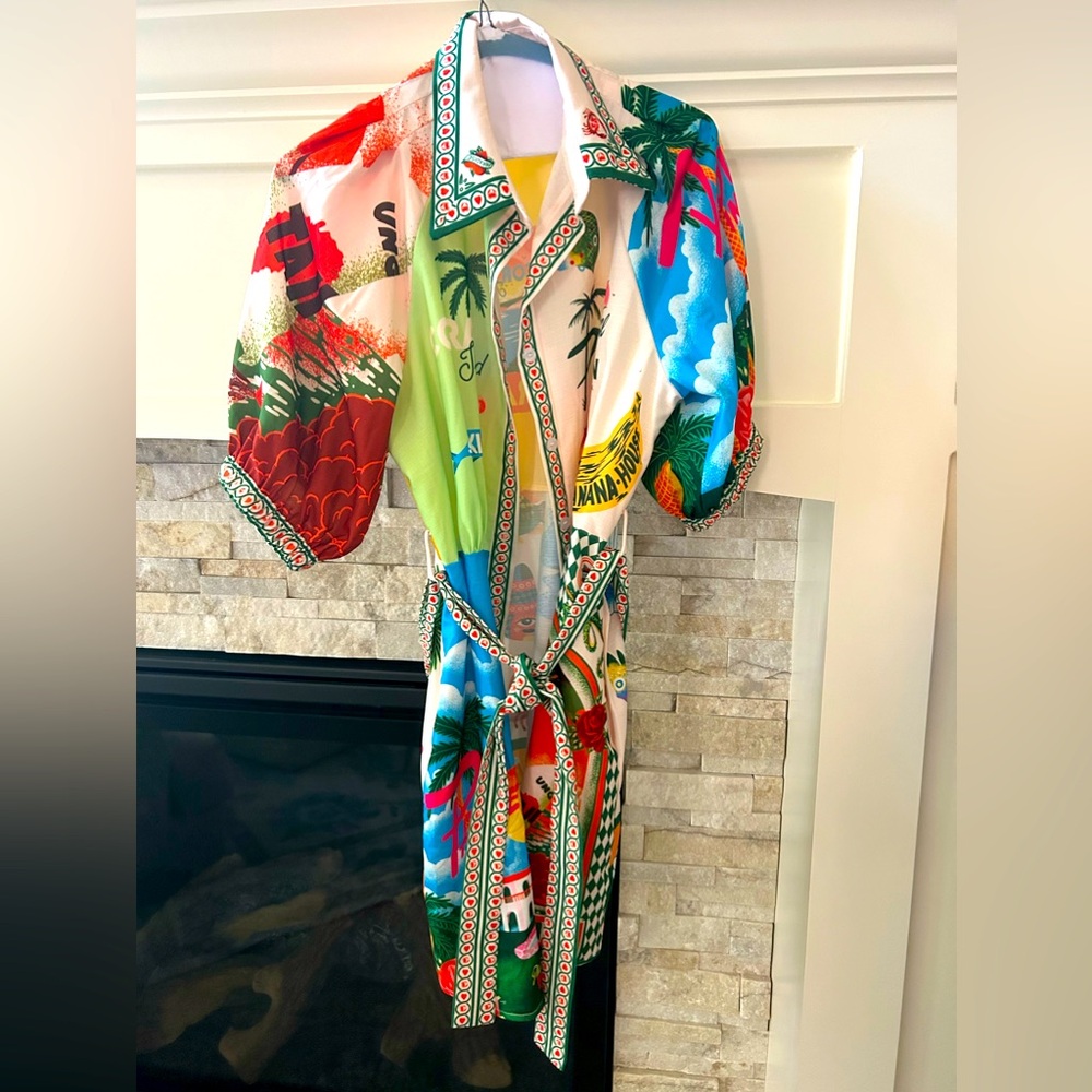 Mini above knee resort style button up dress